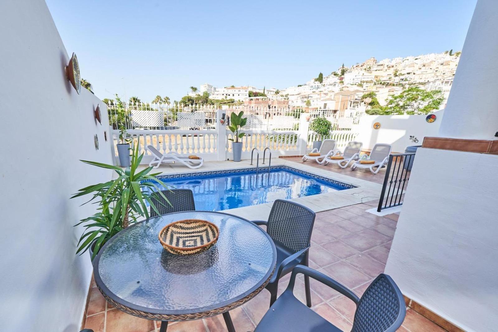 Villa Pura - Private Jacuzzi & Heated Pool Nerja Exteriér fotografie